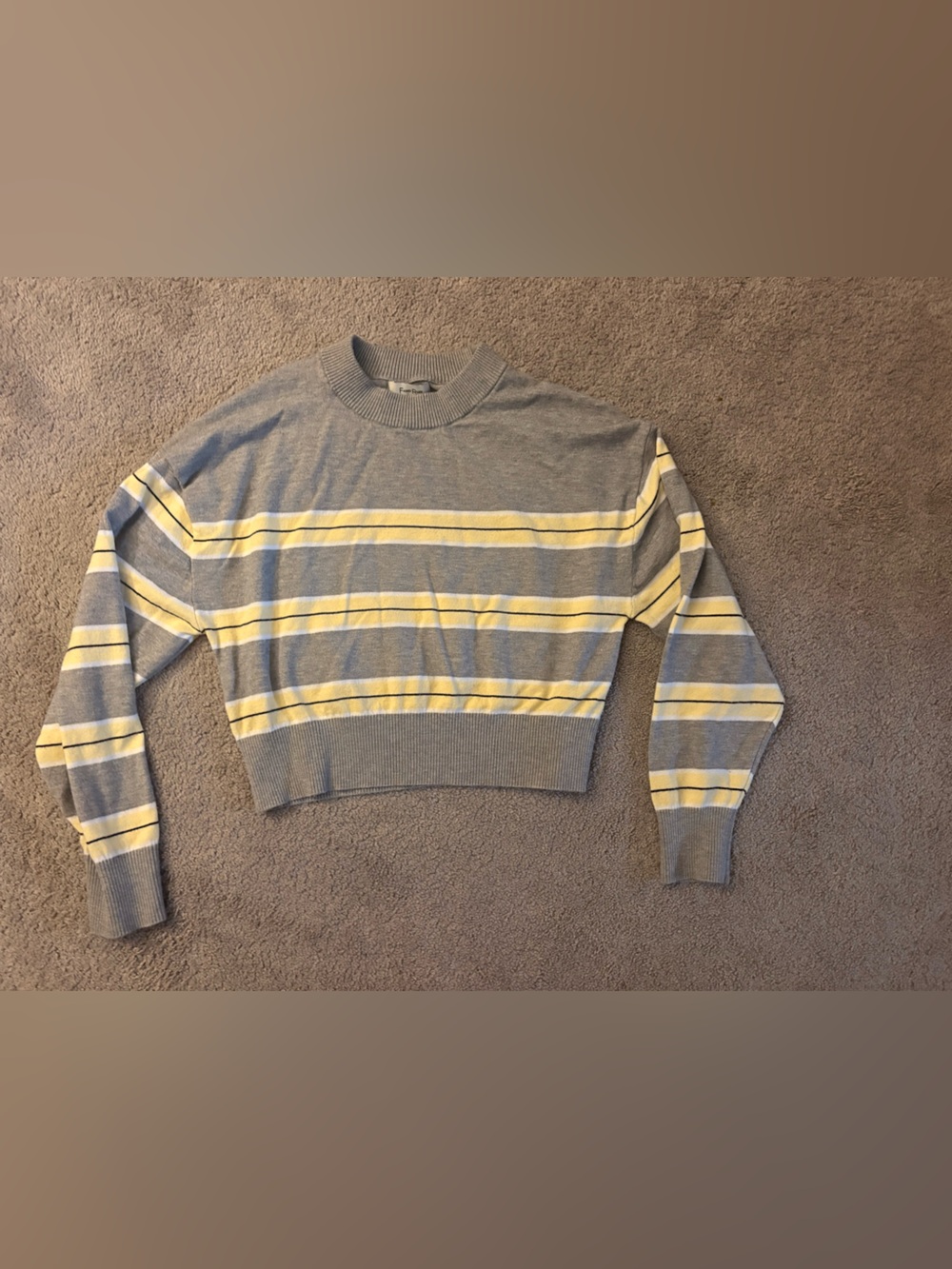 Cropped Stripe Crewneck Sweater - Gray & Yellow